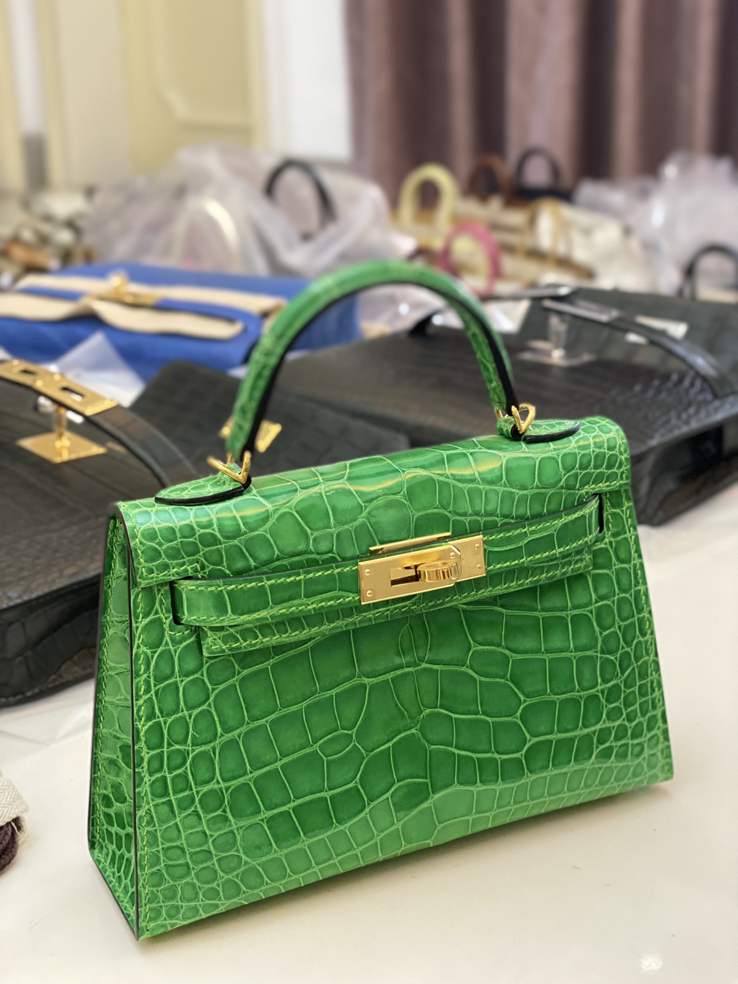 Hermes Kelly Mini II Bag 19CM In Green Shiny Alligator Leather